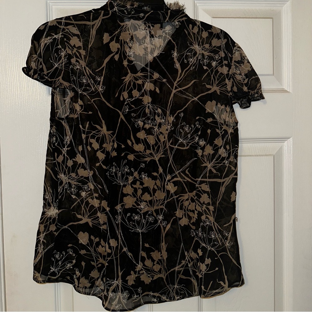 Mossimo- Floral Print Black Short-Sleeve Floral Button-Down Blouse